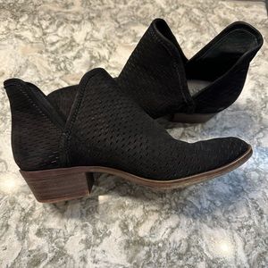 Lucky brand bootie